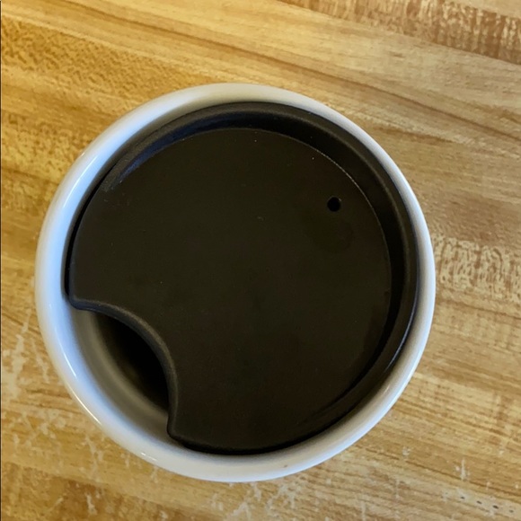 Starbucks cup - Picture 3 of 4